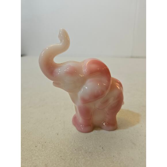 Vintage Fenton Shiny Pink Swirl Art Glass Standing Elephant Figurine Marked - Picture 3 of 8